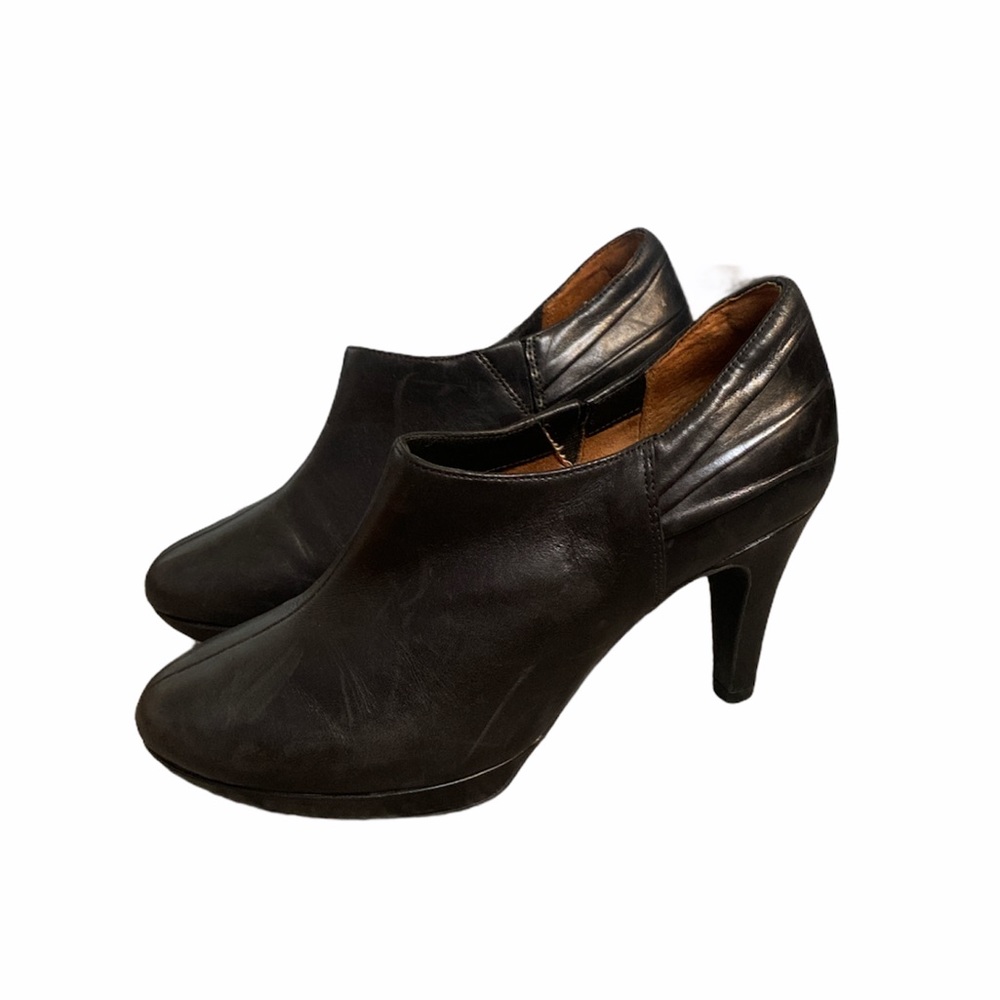 Clark Heels - Picture 2 of 5